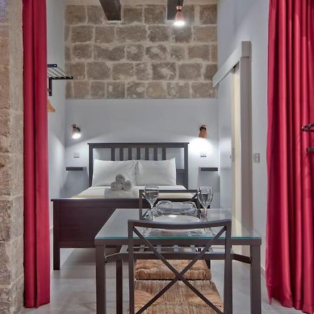 Vallettastay Old Lodge Apartment 2 Bagian luar foto