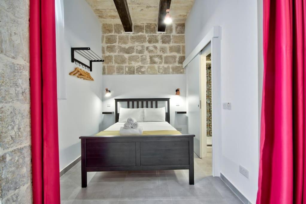 Vallettastay Old Lodge Apartment 2 Bagian luar foto